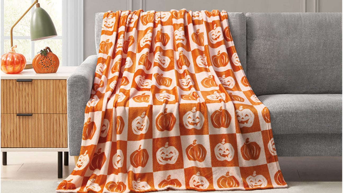 Aldi Halloween throw blanket