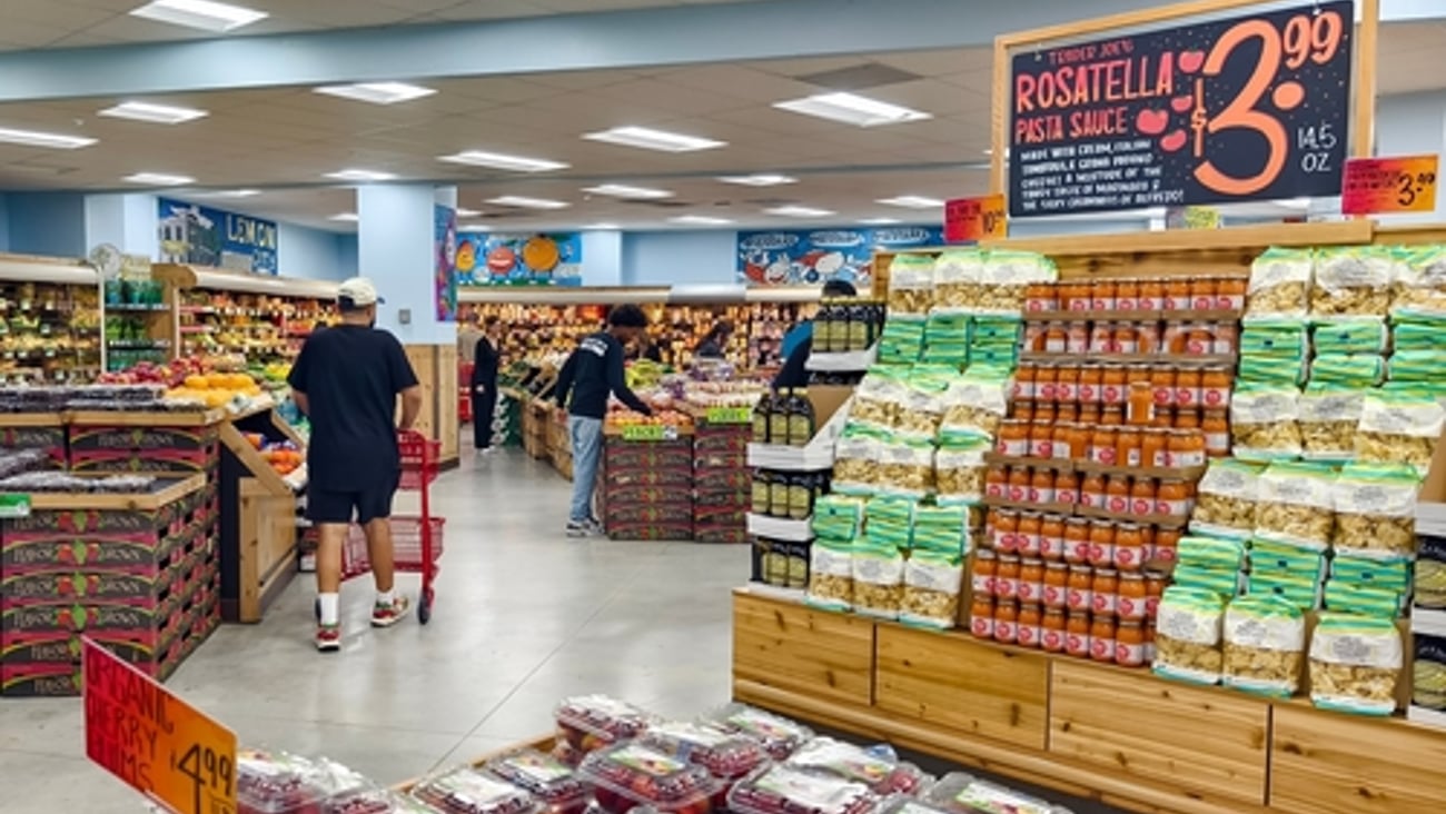 Trader Joe's Interior