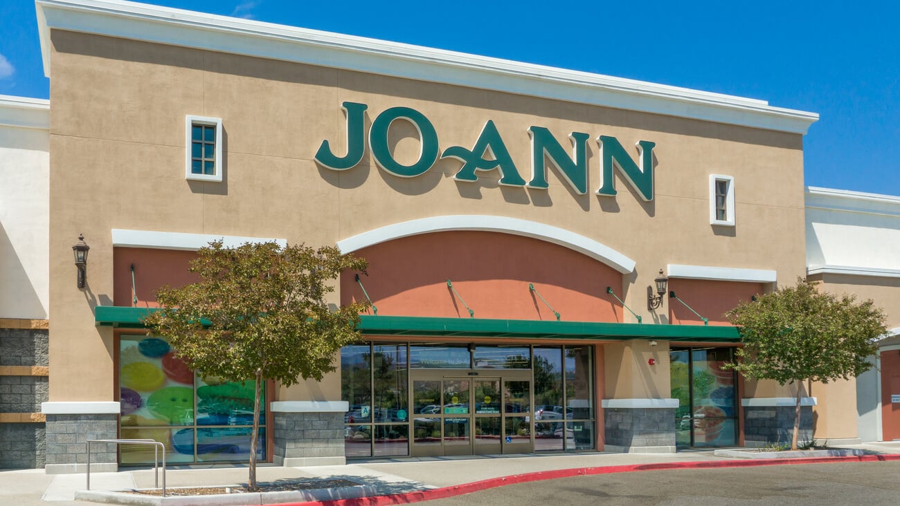 SANTA CLARITA, CA/USA - SEPTEMBER 4, 2016:  Exterior view of Jo Ann Fabrics and Crafts store. Jo-Ann Stores, Inc. is a specialty retailer of crafts and fabrics.; Shutterstock ID 483096088