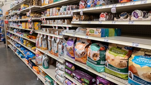 pet food aisle