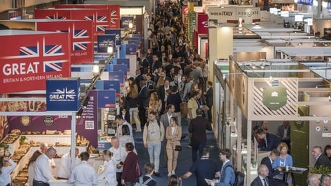 Show attendees packed the aisles at PLMA's annual European show.