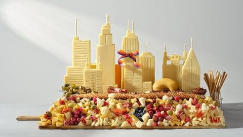 Aldi Chicago skyline charcuterie board