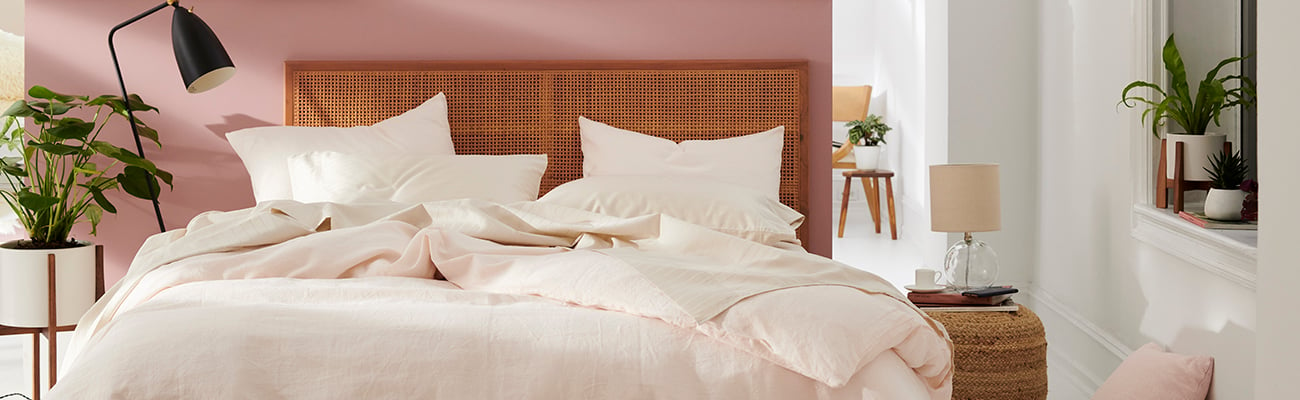 pink bed duvet