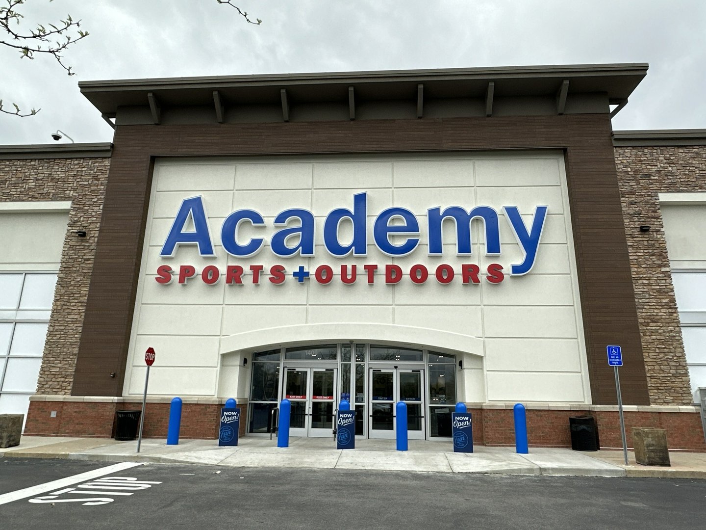 Academy Sports + Outdoors