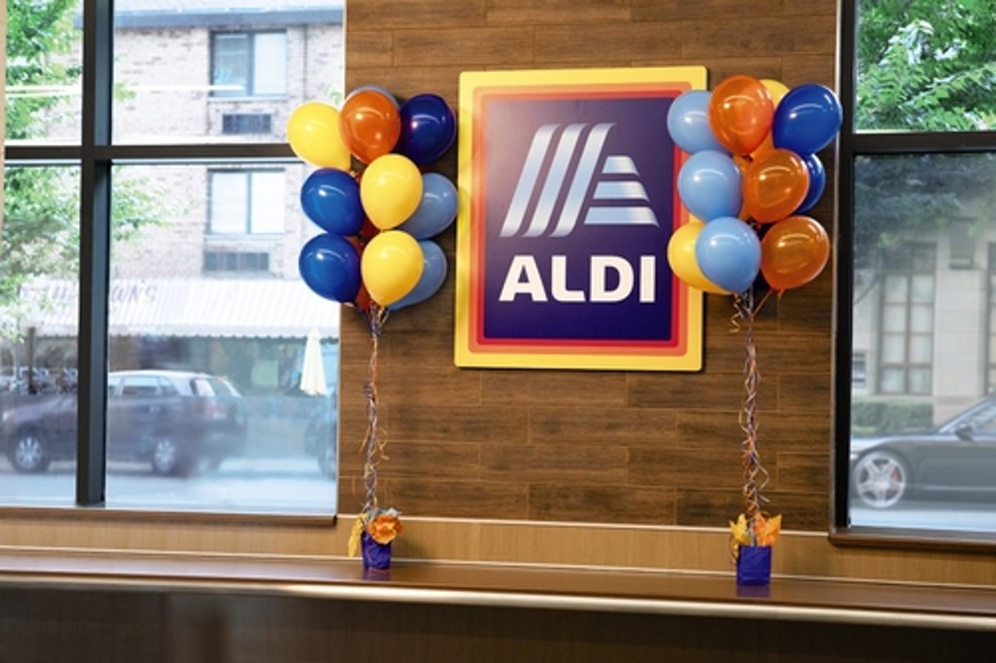 Aldi balloons