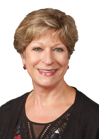 Julie Companey headshot