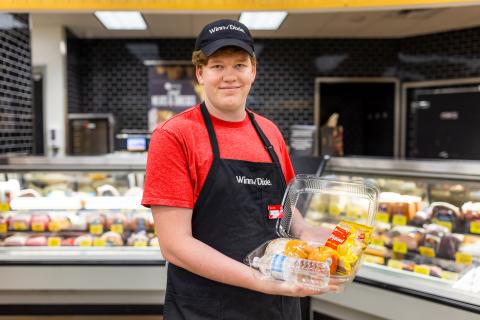 Southeastern Grocers Break from Hunger